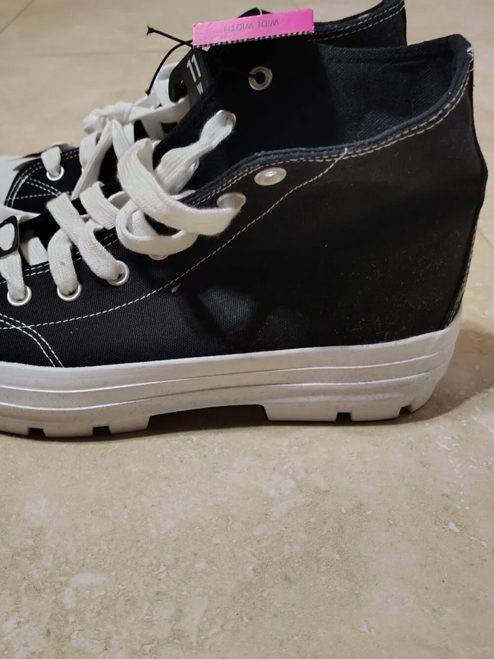 Brand new midnight navy blue No Boundaries lug wide width canvas sneaker size 11